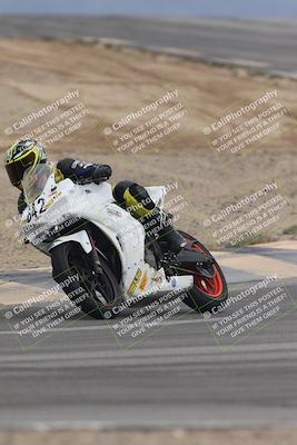 media/Sep-21-2025-Race Pace (Sun) [[98bf33ef95]]/Non Verified/1-Turns 9 and 10 (8am)/